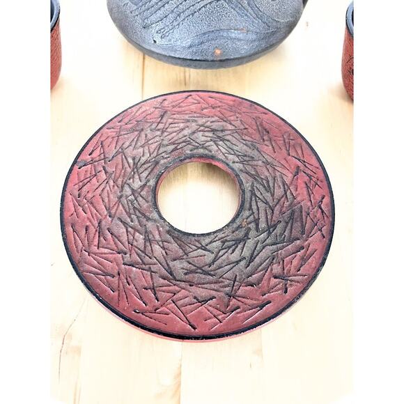 Cast Iron Japanese Tea Set with Dragonfly Motif 24 oz.:  Pot Trivet 2 Tea Cups - Picture 8 of 11